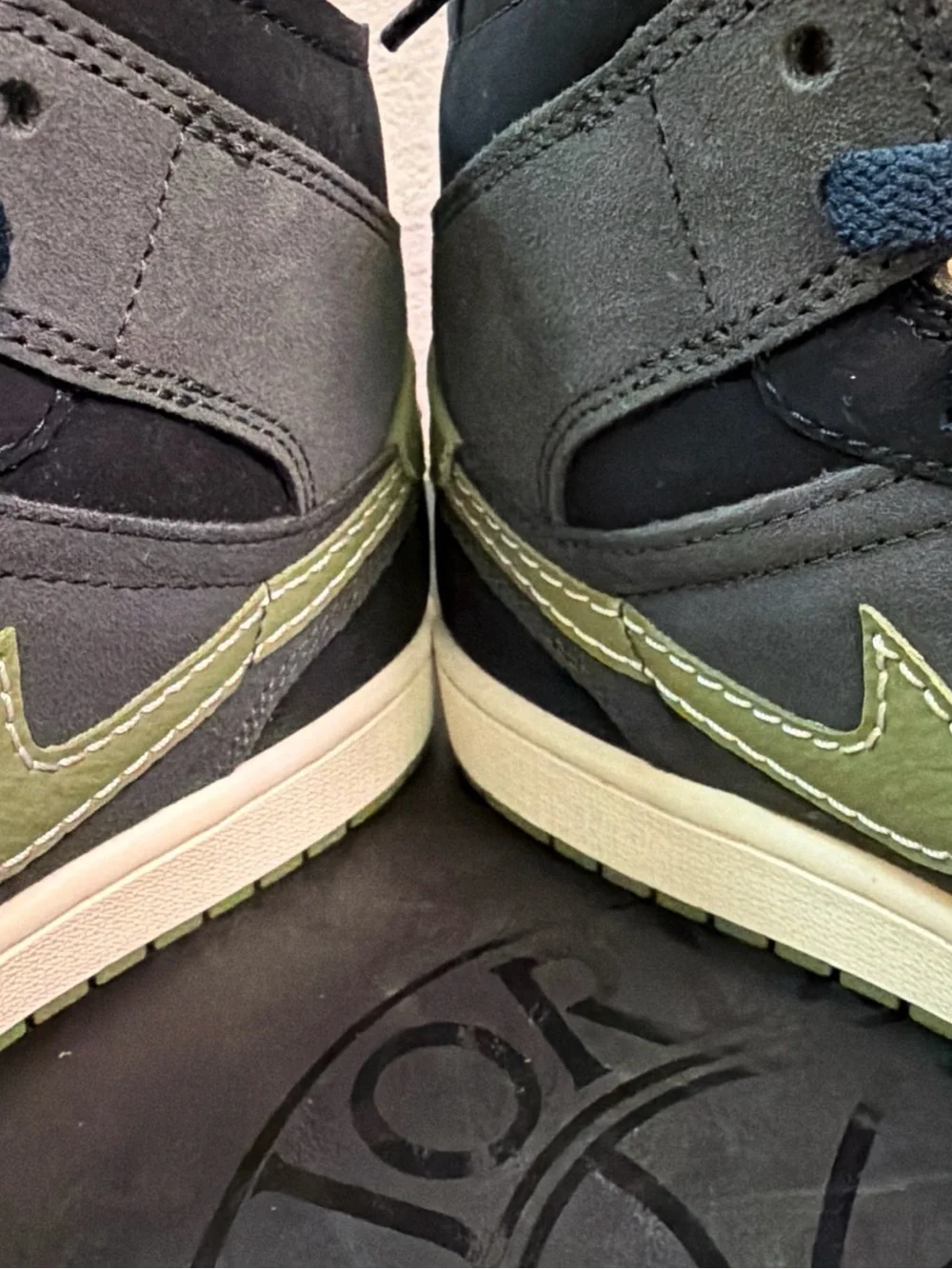 Jordan Men’s Mid-Top Sneakers in Black and Olive Green NEW